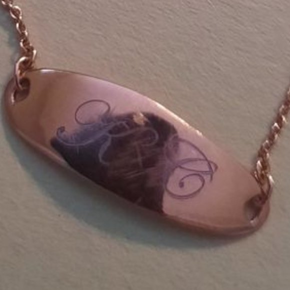 Nura Tiny Oval Plate Bracelet MONICA VINADER - engraved KC - Picture 2 of 3